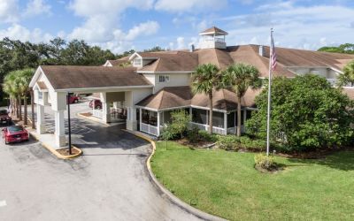 lake-forest-32-exterior.jpg