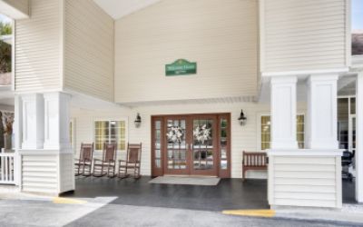 lake-forest-34-entrance.jpg